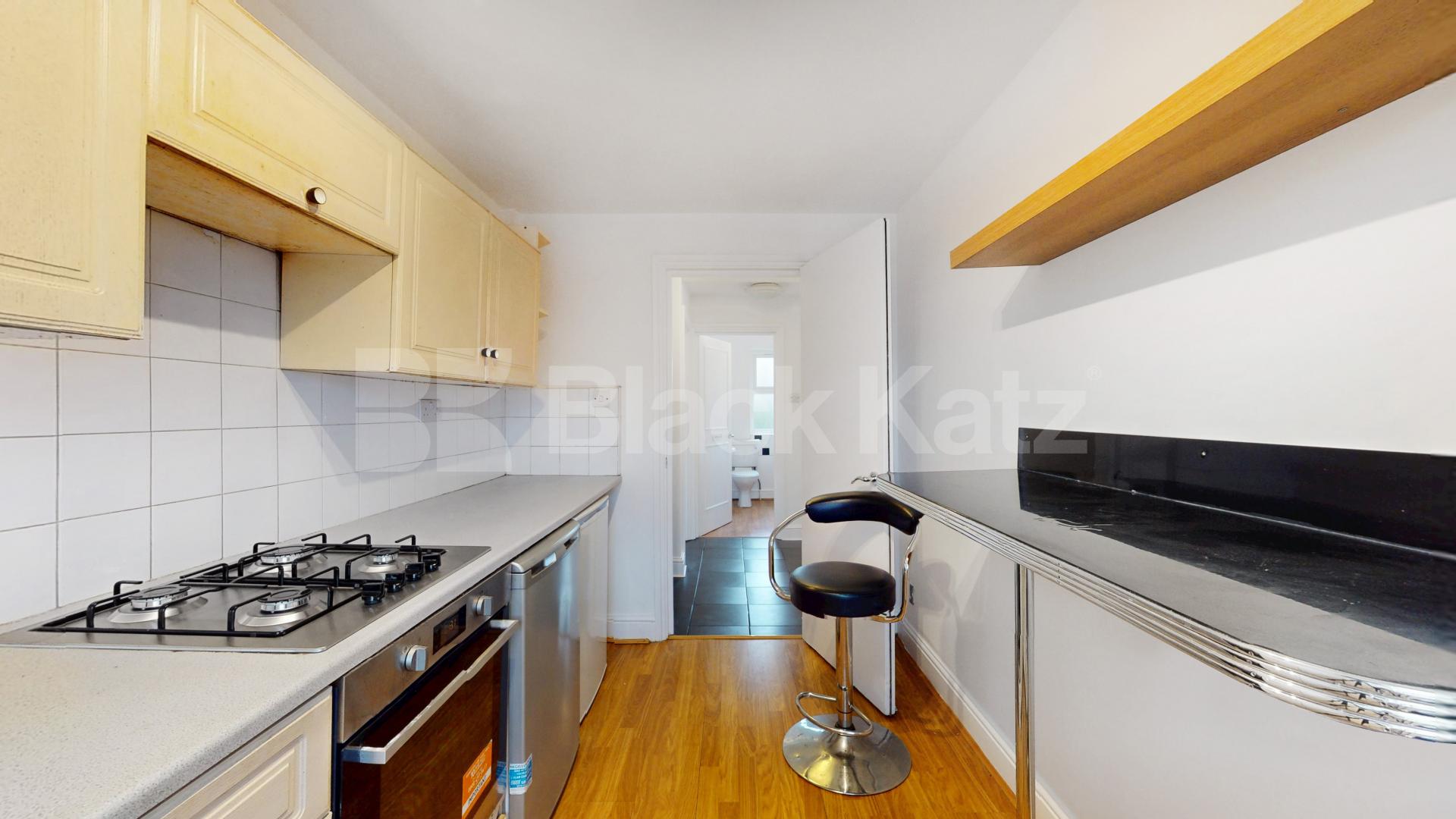 Two Bedroom First Floor Flat in Character Conversion, New Barnet Bulwer Road, New Barnet